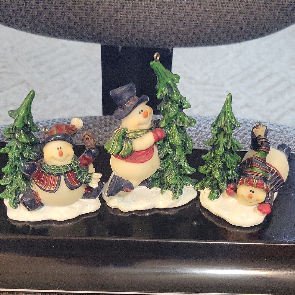 #10 Vintage Home Interiors Snowman Trio with Green Trees